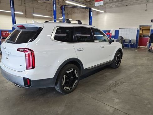 Certified 2025 Kia Telluride S AWD/4WD image 8