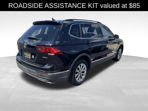Used 2018 Volkswagen Tiguan SE AWD/4WD image 3