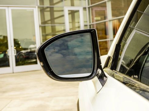 Used 2023 INFINITI QX60 Sensory w/ Vision Package image 14