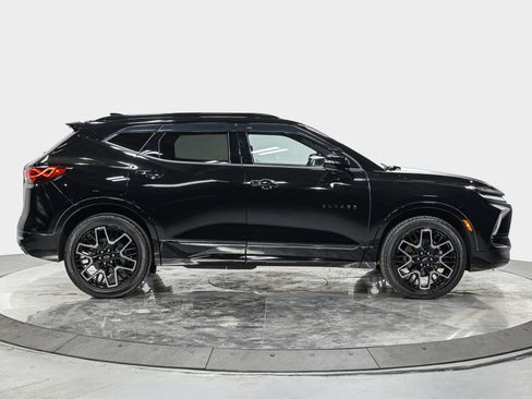 Used 2024 Chevrolet Blazer RS w/ Driver Confidence II Package image 8