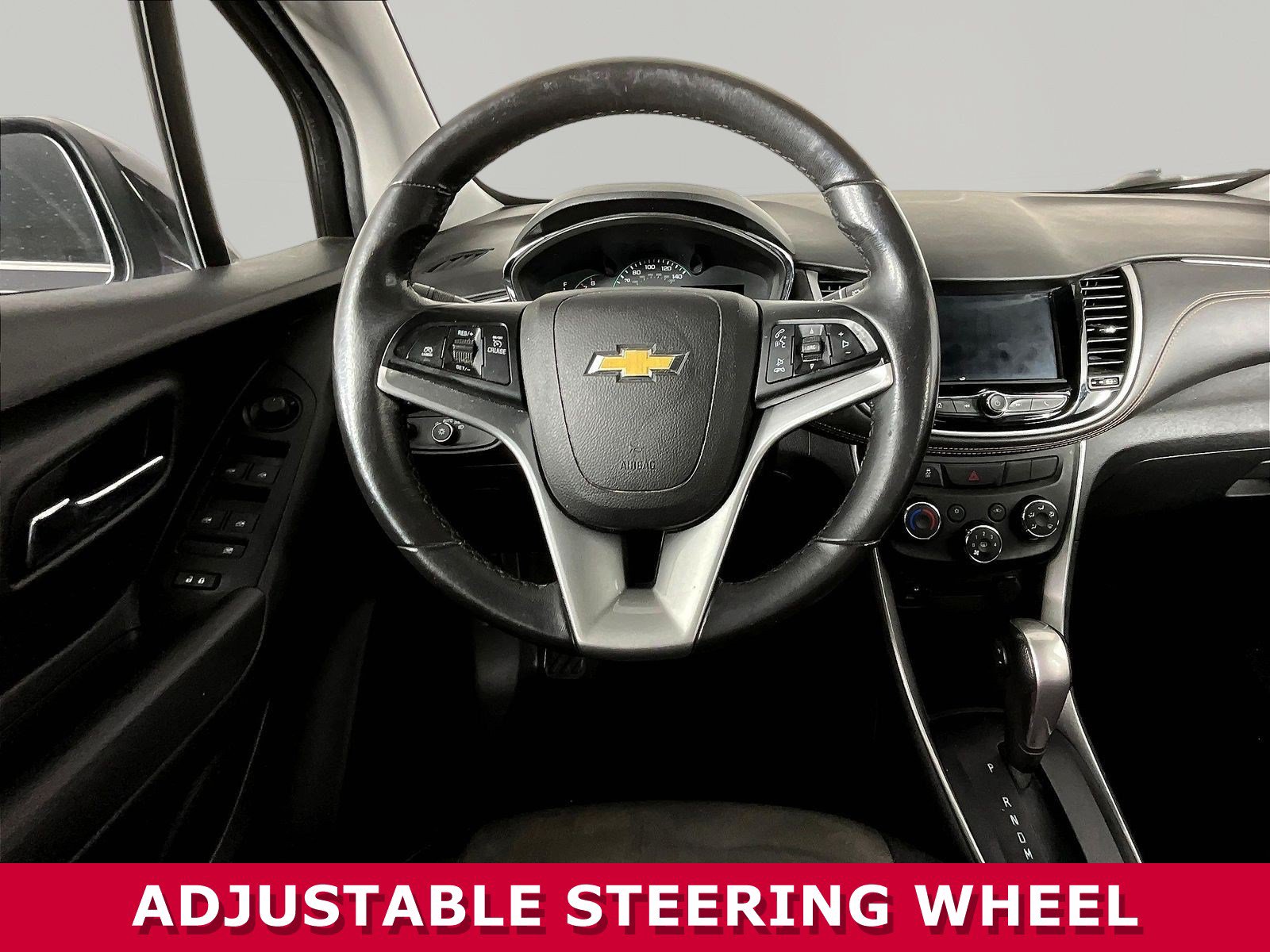 Used 2020 Chevrolet Trax LT w/ LT Convenience Package FWD image 8