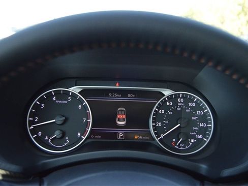 Used 2025 Nissan Sentra SR w/ SR Premium Package image 25