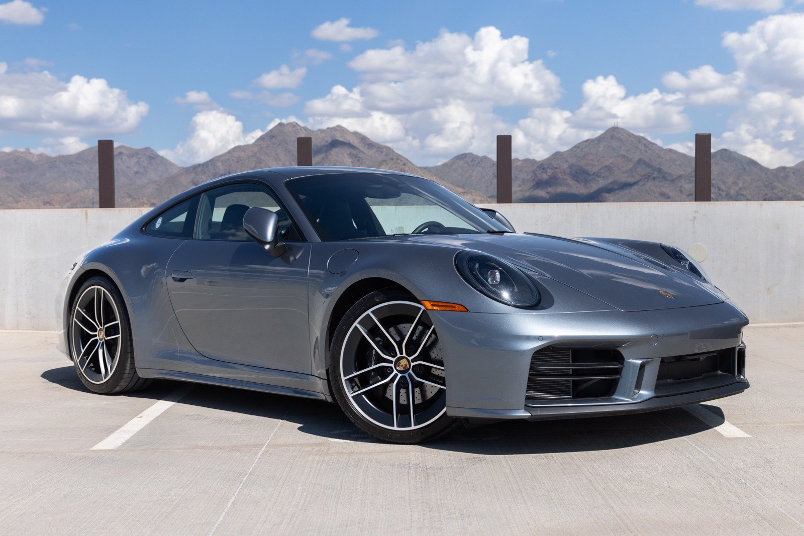 Used 2025 Porsche 911 Carrera T RWD image 5