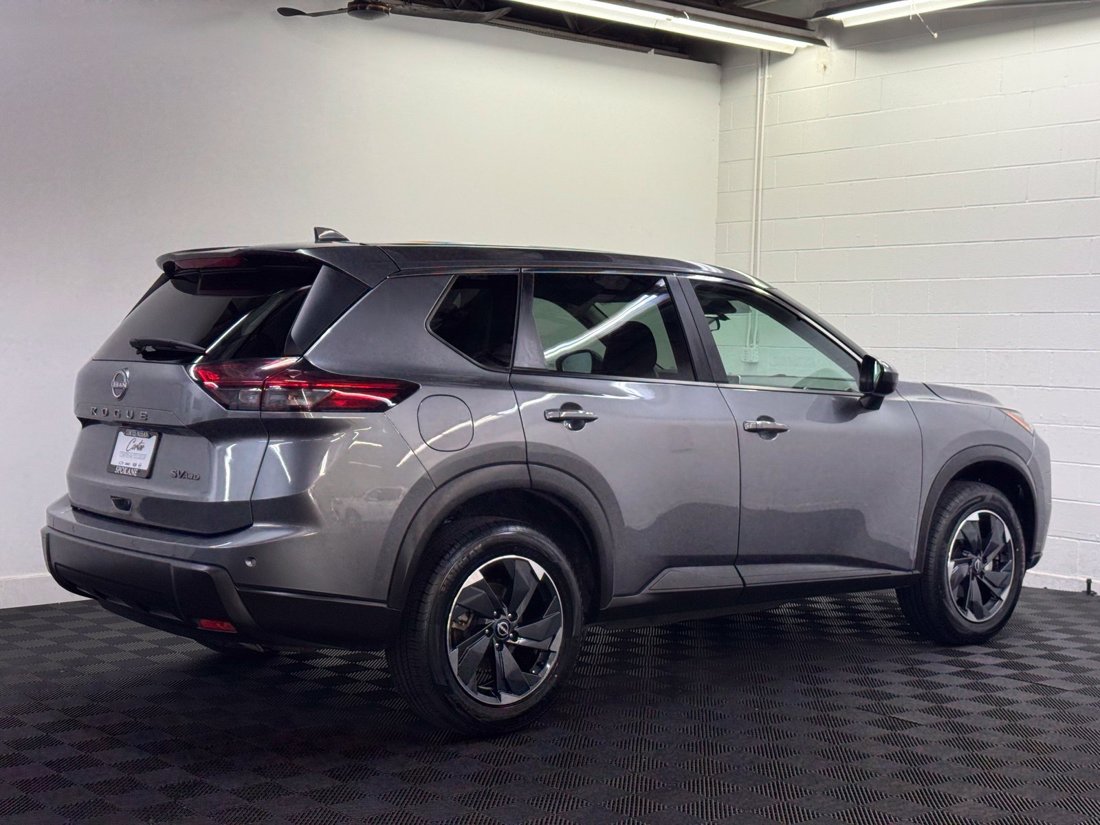 Certified 2024 Nissan Rogue SV AWD/4WD image 2