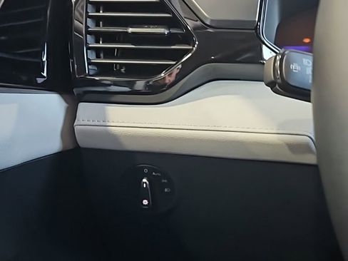 New 2026 Volkswagen Taos S AWD/4WD image 33