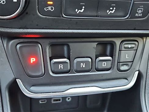 Used 2019 GMC Terrain SLE image 29