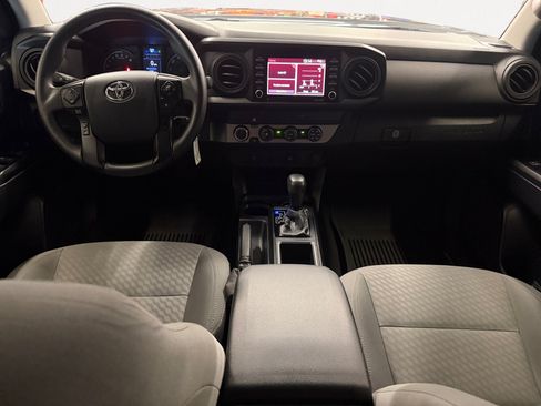 Used 2020 Toyota Tacoma SR AWD/4WD image 3