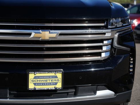 Used 2022 Chevrolet Tahoe High Country w/ Premium Package 2 image 9