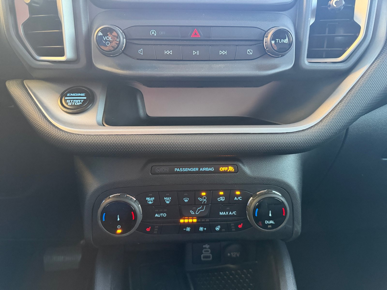 Used 2024 Ford Bronco Sport Outer Banks w/ Tech Package AWD/4WD image 26