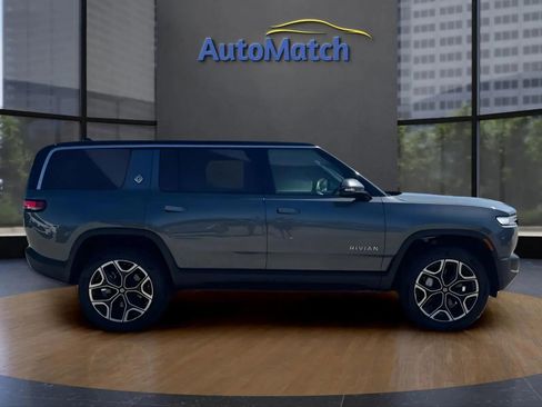 Used 2025 Rivian R1S Adventure AWD/4WD image 12