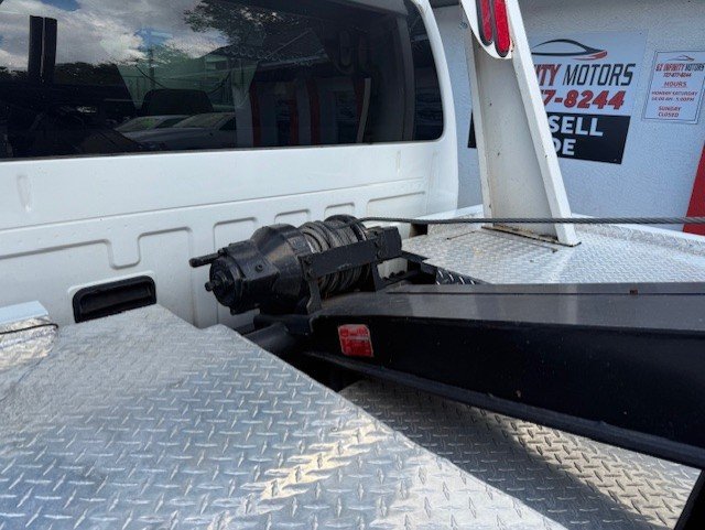 Used 2008 Ford F550 2WD Regular Cab Super Duty image 13