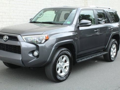 Used 2015 Toyota 4Runner SR5 Premium image 3