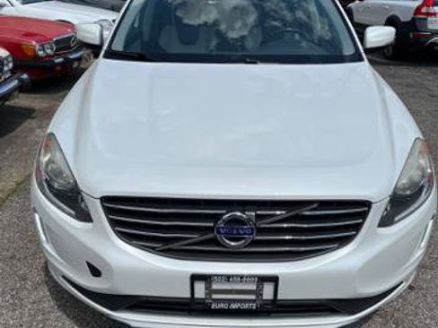 Used 2017 Volvo XC60 T5 FWD image 3