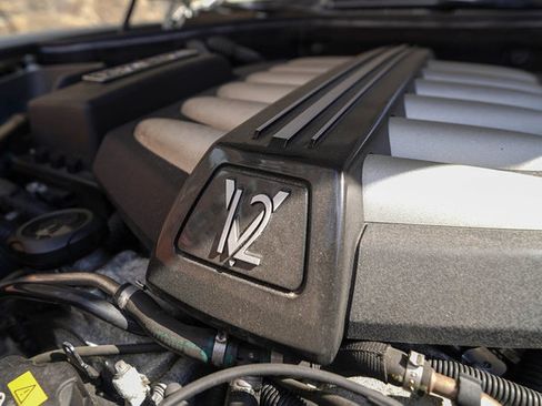 Used 2017 Rolls-Royce Wraith RWD image 17