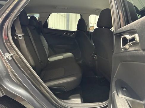 Used 2024 Kia Sportage LX FWD image 21