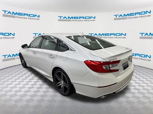 Used 2021 Honda Accord Touring image 3