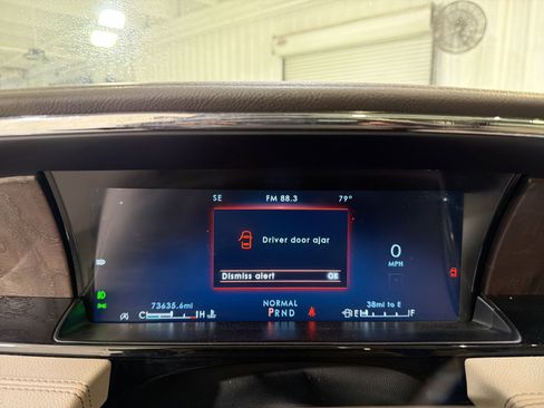 Used 2022 Lincoln Navigator Reserve image 16