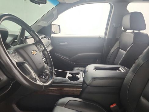 Used 2018 Chevrolet Tahoe LT w/ LT Signature Package AWD/4WD image 17