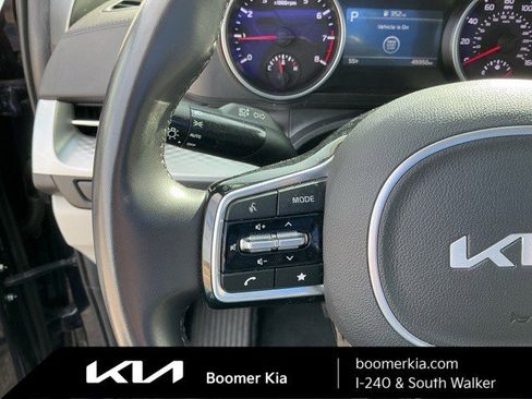 Certified 2024 Kia Carnival LX image 20