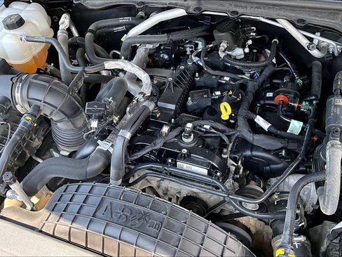 Used 2023 Ford Ranger XLT w/ Equipment Group 301A Mid AWD/4WD image 31