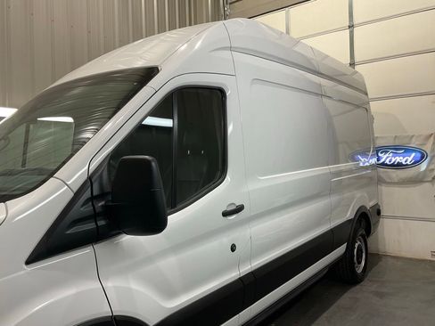 Used 2025 Ford Transit 250 Base w/ Load Area Protection Package image 5