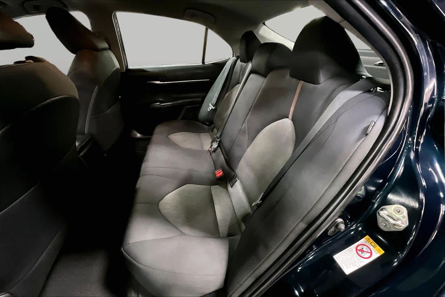 Certified 2018 Toyota Camry LE FWD image 18