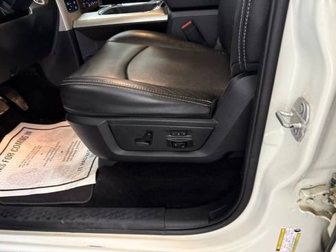 Used 2016 RAM 1500 Laramie w/ Convenience Group image 23