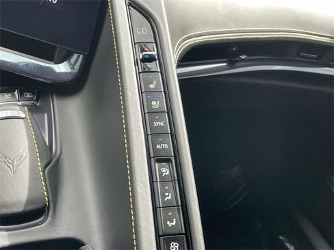 Used 2023 Chevrolet Corvette Stingray Premium Conv w/ Z51 Performance Package image 25