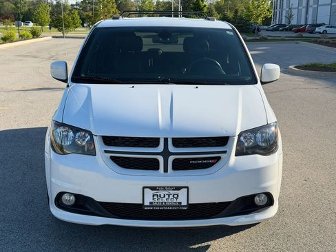 Used 2019 Dodge Grand Caravan GT FWD image 2