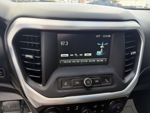 Certified 2019 GMC Acadia SLE image 17