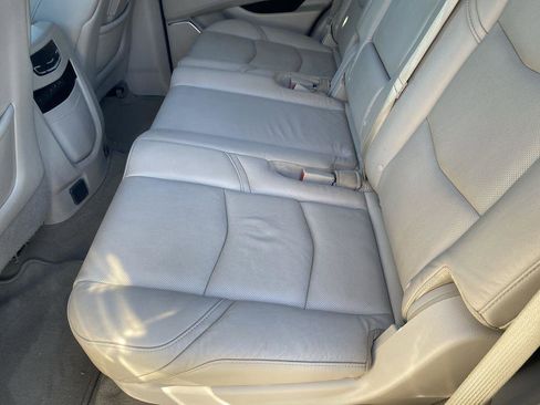 Used 2017 Cadillac Escalade Luxury image 22