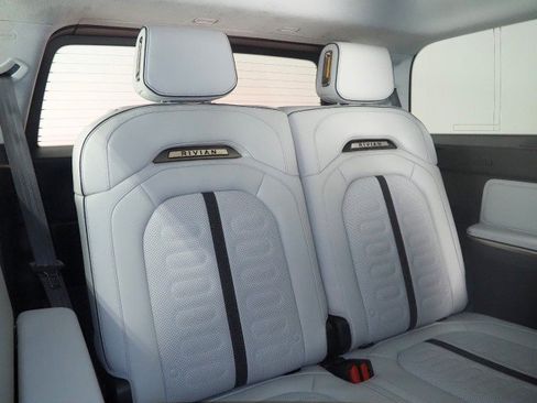 Used 2024 Rivian R1S AWD Adventure image 18