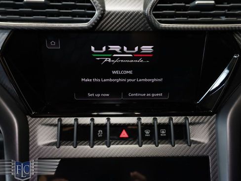Used 2023 Lamborghini Urus Performante image 39