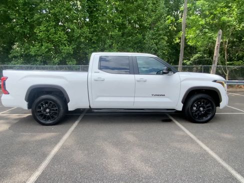 Used 2026 Toyota Tundra Limited AWD/4WD image 17