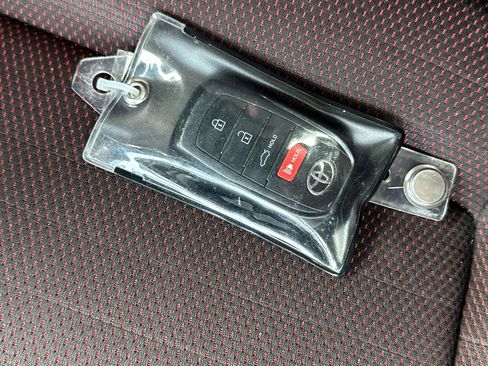 Used 2023 Toyota Corolla SE image 36