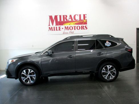 Used 2021 Subaru Outback Limited image 2