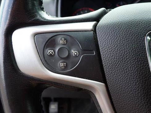 Used 2015 GMC Canyon SLT AWD/4WD image 11