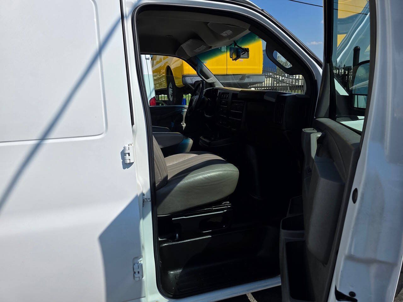 Used 2020 Chevrolet Express 2500 Extended w/ Driver Convenience Package RWD image 16