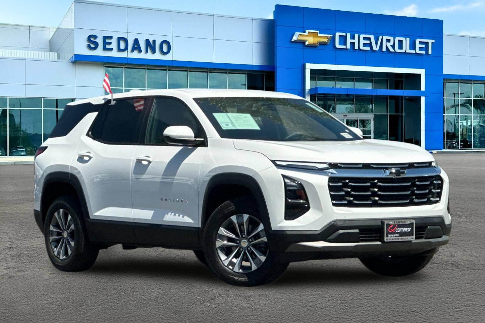 Used 2025 Chevrolet Equinox LT FWD image 2