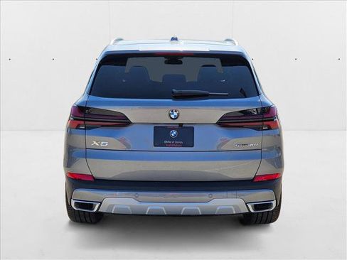 Used 2026 BMW X5 sDrive40i w/ Climate Comfort Package image 8