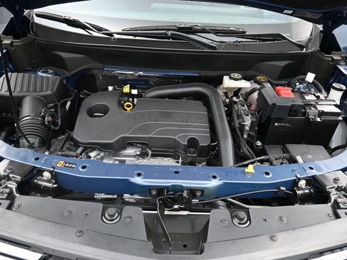 Used 2026 Chevrolet Equinox LT FWD image 11