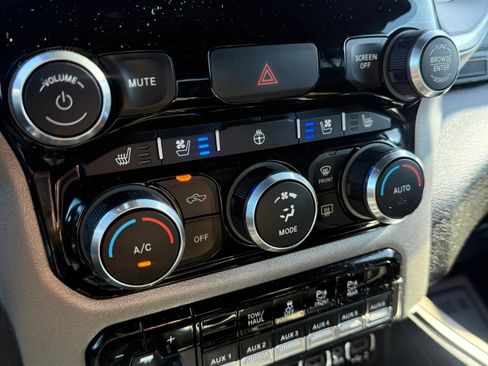 Used 2020 RAM 2500 Laramie AWD/4WD image 27