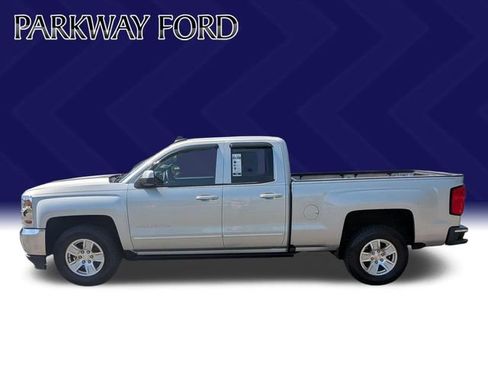 Used 2017 Chevrolet Silverado 1500 LT w/ All Star Edition RWD image 8