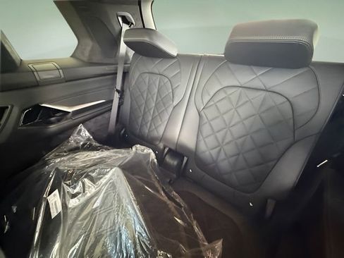 Used 2026 BMW X7 xDrive40i w/ M Sport Package image 28