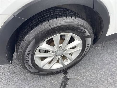 Used 2018 Kia Sorento LX image 7