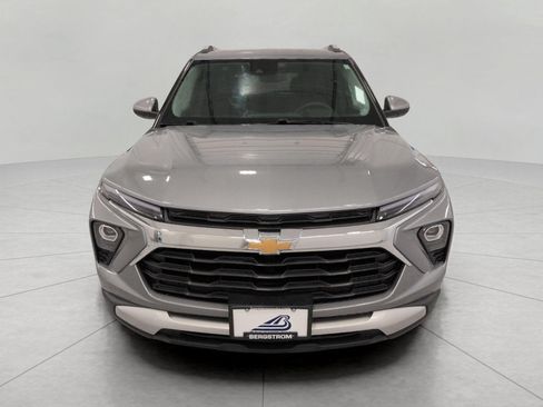 Used 2025 Chevrolet TrailBlazer LT AWD/4WD image 13