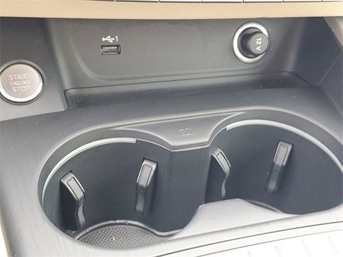 Used 2018 Audi A4 2.0T Premium image 26