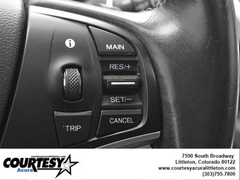 Used 2017 Acura MDX SH-AWD image 11