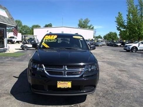 Used 2017 Dodge Journey SE FWD image 3