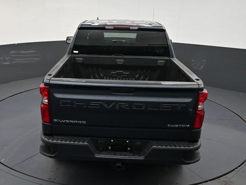 Used 2019 Chevrolet Silverado 1500 Custom w/ Custom Value Package RWD image 15